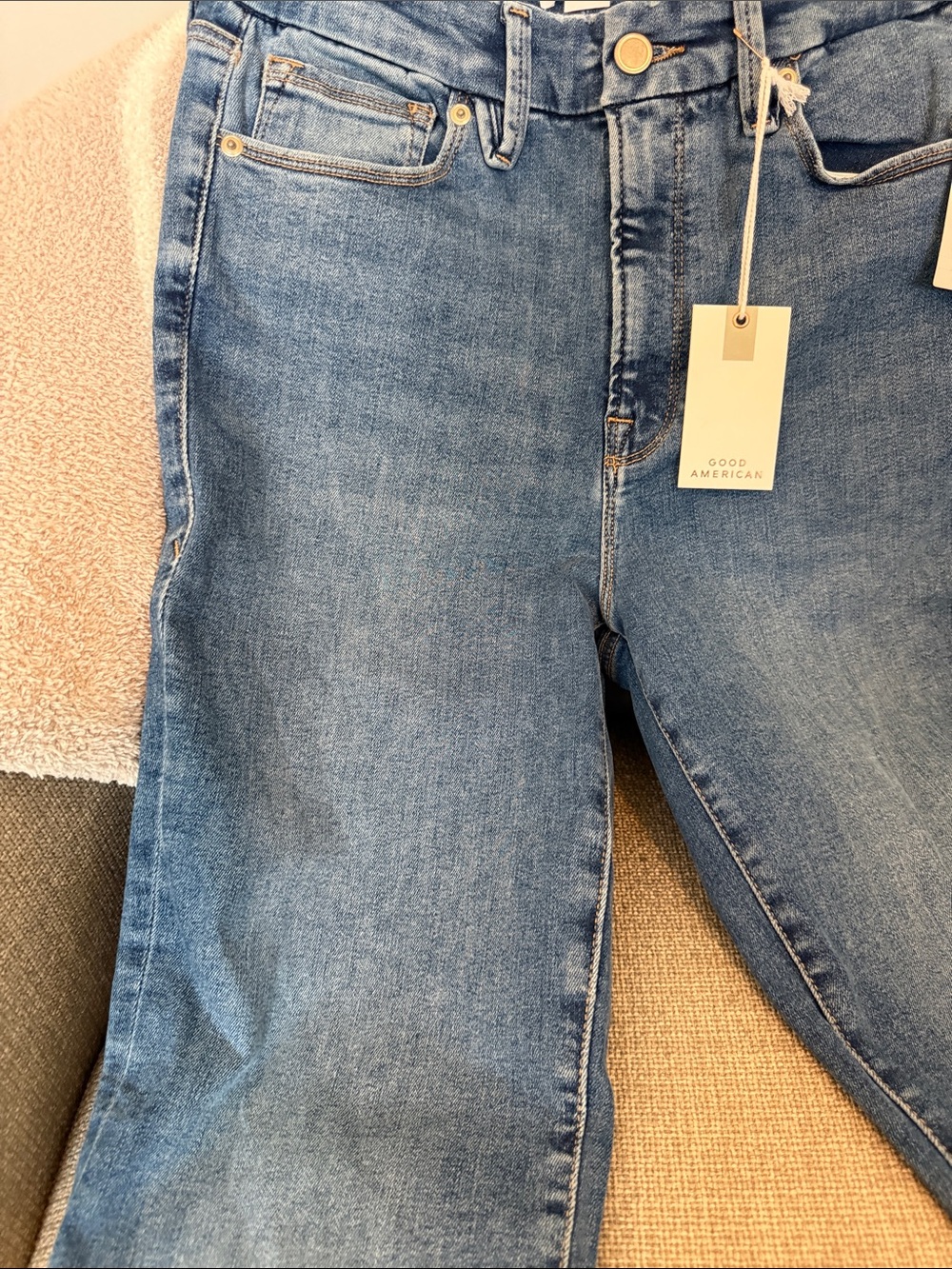 Good American Blue Women's Mid- Rise Cropped Bootcut Jeans - Picture 5 of 16